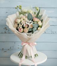 Букет цветов из:  Розы и Лизиантусы в Гигирево