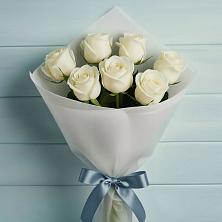 Букет 7 Белых роз Эдлесс Лав в Гигирево