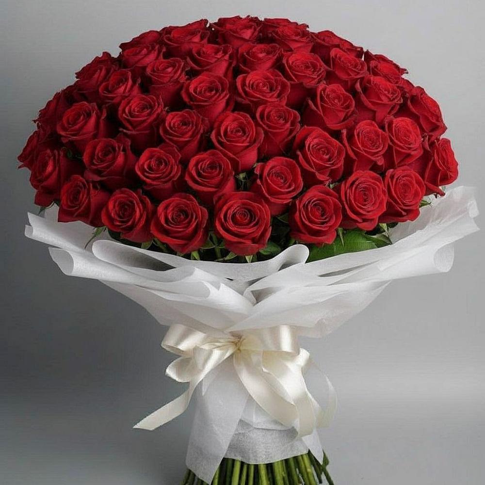 Букет 101 Красная роза Блэк Мэджик в Гигирево