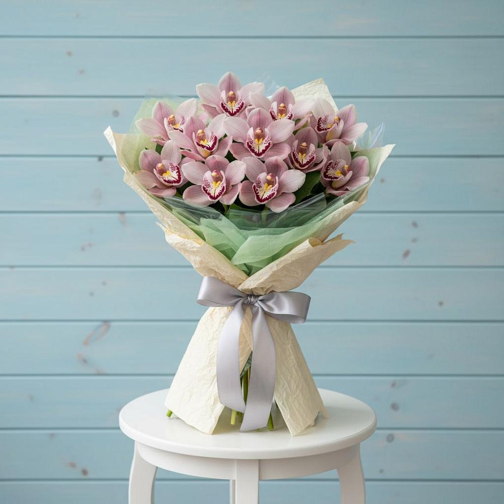 Букет цветов из: Орхидеи и Розы в Гигирево