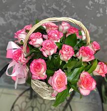 Цветочная композиция из Розы в корзине в Гигирево