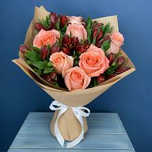 Букет цветов из:  Розы и Альстромерии #REPLACE_PRED# Гигирево
