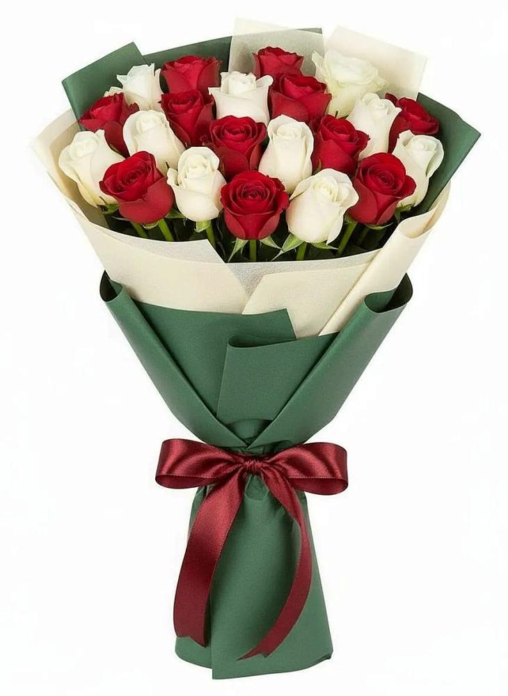 Букет Микс из красных и белых роз в Гигирево