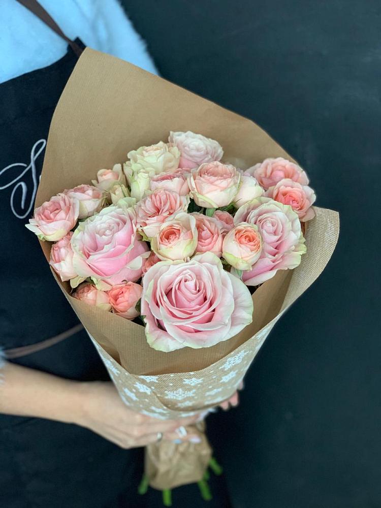 Букет цветов из: Хризантемы и Розы в Гигирево