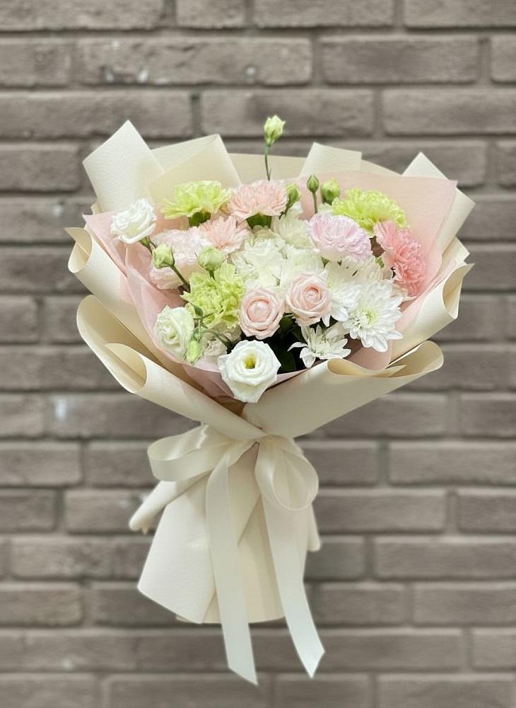 Букет цветов из: Гвоздики, Розы, Лизиантусы и Хризантемы в Гигирево