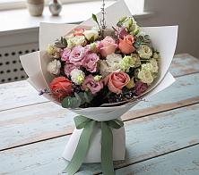 Букет цветов из:  Розы, Лизиантусы и Гвоздики в Гигирево