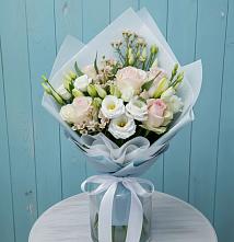 Букет цветов из:  Розы и Лизиантусы в Гигирево
