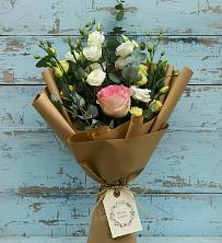 Букет цветов из:  Розы и Лизиантусы в Гигирево